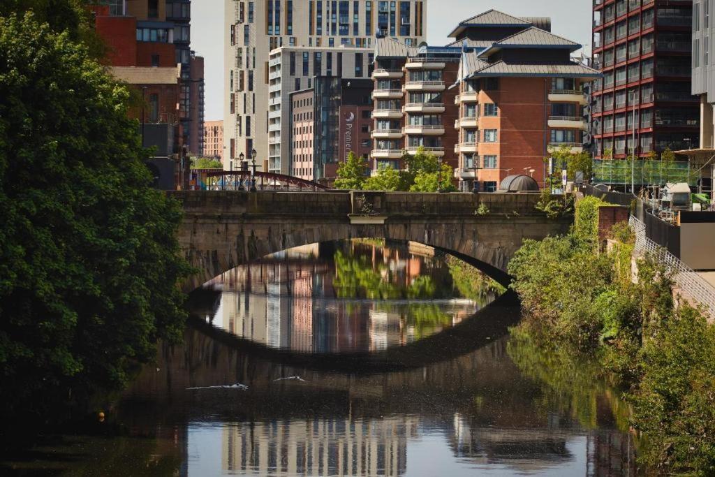 Adelphi Wharf Luxury Apartments Mánchester Exterior foto